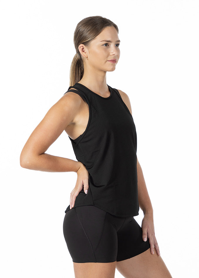 
                  
                    Right-side view of a women's black singlet, featuring breathable fabric and a fitted design for gym sessions.
                  
                